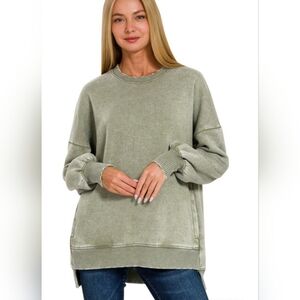 Lt olive ACID WASH FLEECE HI-LOW HEM PULLOVER